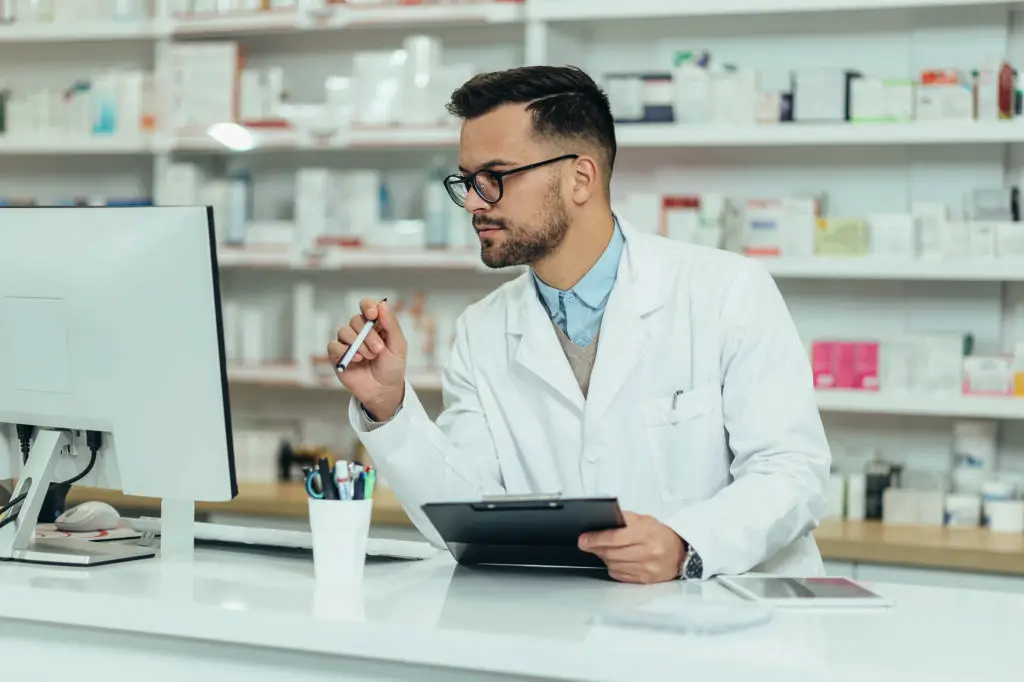 Le-Pharmacien-de-France
